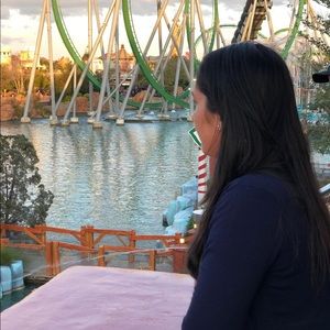 Meet your Posher, Monica